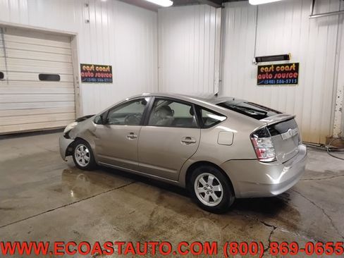 Used 2005 Toyota Prius FWD image 3