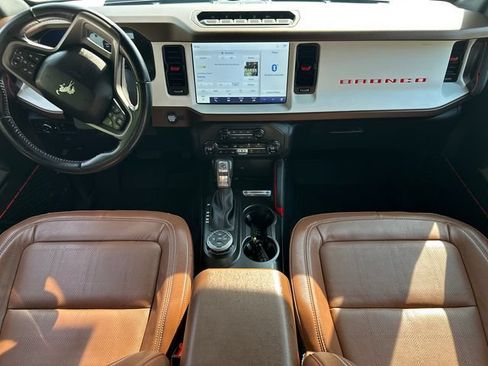 Certified 2023 Ford Bronco Heritage Edition AWD/4WD image 18