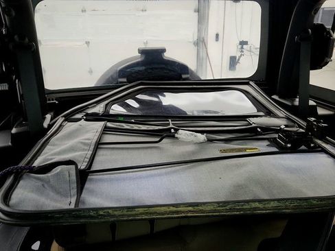 Used 2021 Jeep Wrangler Sport image 23