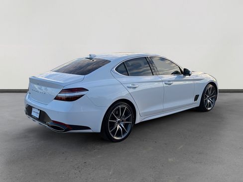 Used 2026 Genesis G70 2.5T Prestige image 5