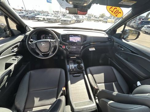 Used 2023 Honda Ridgeline Black Edition image 11