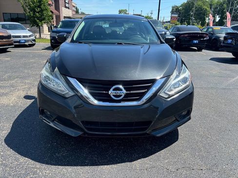 Used 2018 Nissan Altima 2.5 SL FWD image 2