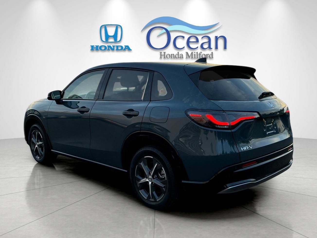Used 2025 Honda HR-V EX-L image 5