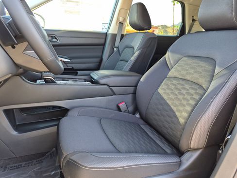 New 2026 Nissan Pathfinder SV w/ Cargo Package FWD image 13