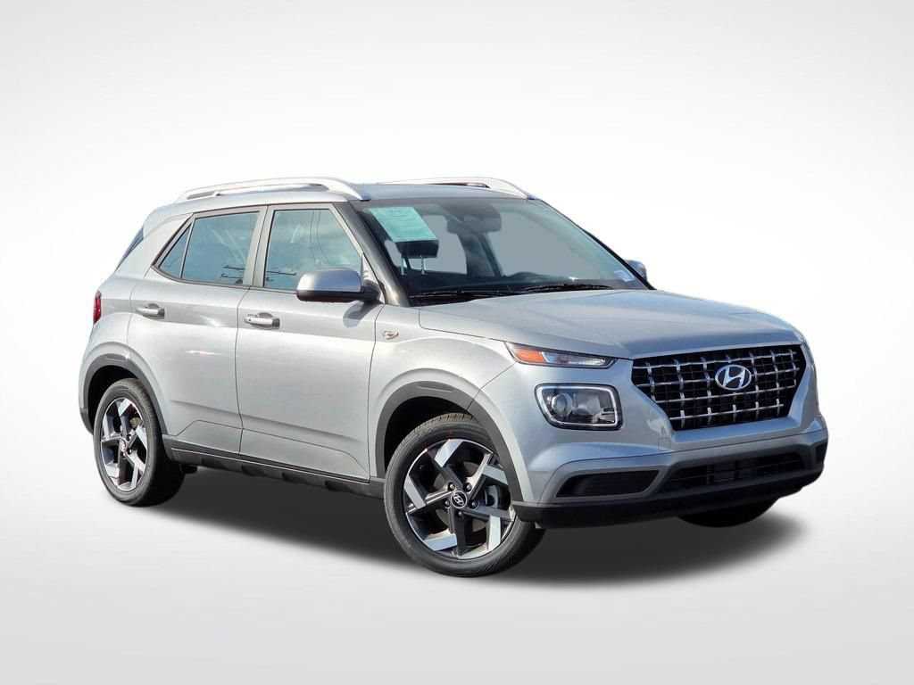 Used 2026 Hyundai Venue SEL FWD 360° Tour