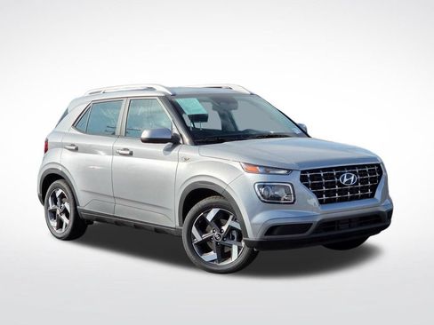 Used 2026 Hyundai Venue SEL FWD image 1