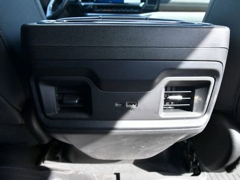 Used 2023 Chevrolet Silverado 1500 LT Trail Boss w/ LT Trail Boss Premium Package AWD/4WD image 18