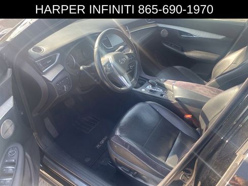 Used 2019 INFINITI QX50 Essential w/ Sensory Package image 5
