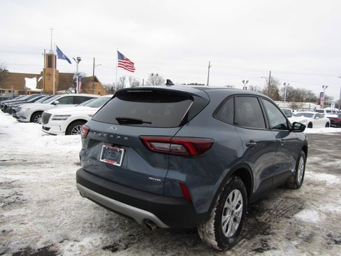 Used 2025 Ford Escape Active AWD/4WD image 5