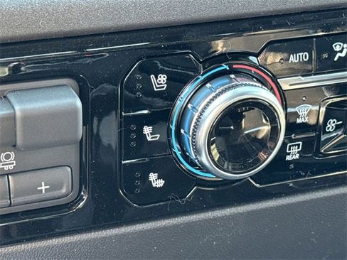 Used 2024 GMC Sierra 1500 SLT w/ SLT Premium Plus Package image 21