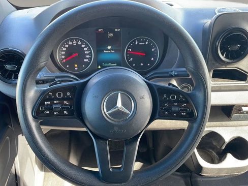 Used 2023 Mercedes-Benz Sprinter 2500 image 9