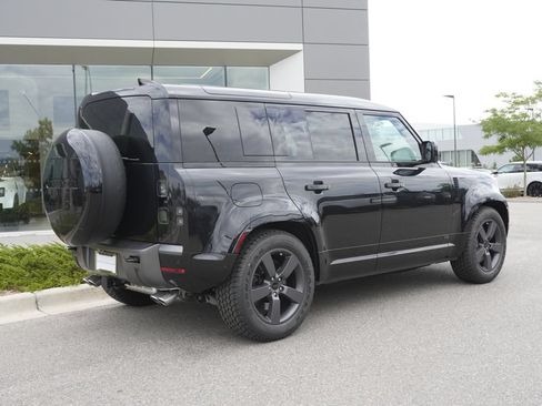 New 2026 Land Rover Defender 110 V8 AWD/4WD image 4