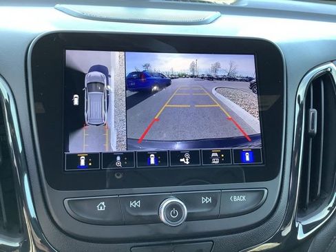 Used 2022 Chevrolet Equinox RS w/ RS Leather Package image 13