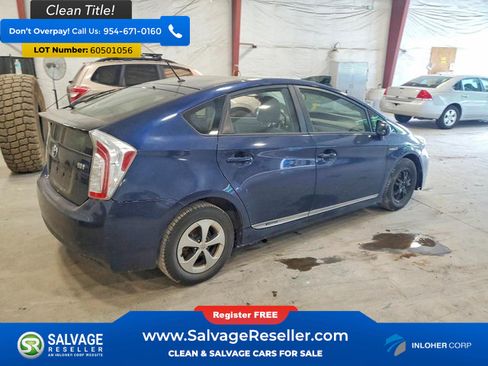 Used 2014 Toyota Prius Two FWD image 4