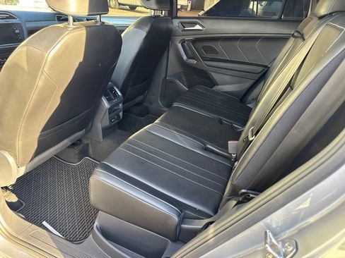 Used 2024 Volkswagen Tiguan SE R-Line AWD/4WD image 11