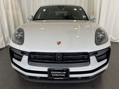 Used 2023 Porsche Macan S AWD/4WD image 5
