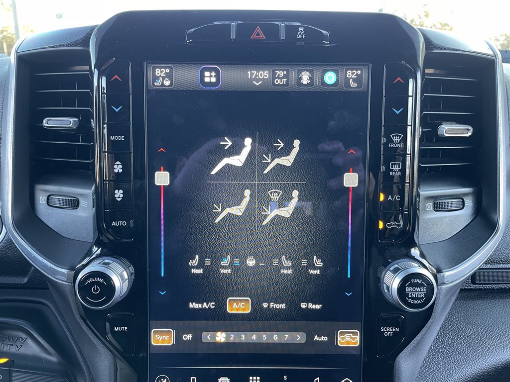 Used 2022 RAM 3500 Laramie AWD/4WD image 30