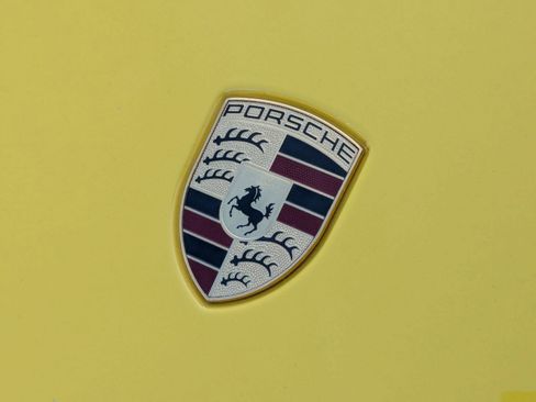 Used 2016 Porsche Cayman image 13