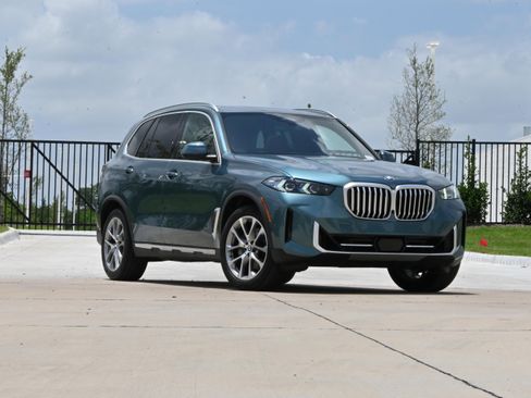 Certified 2026 BMW X5 xDrive40i AWD/4WD image 2