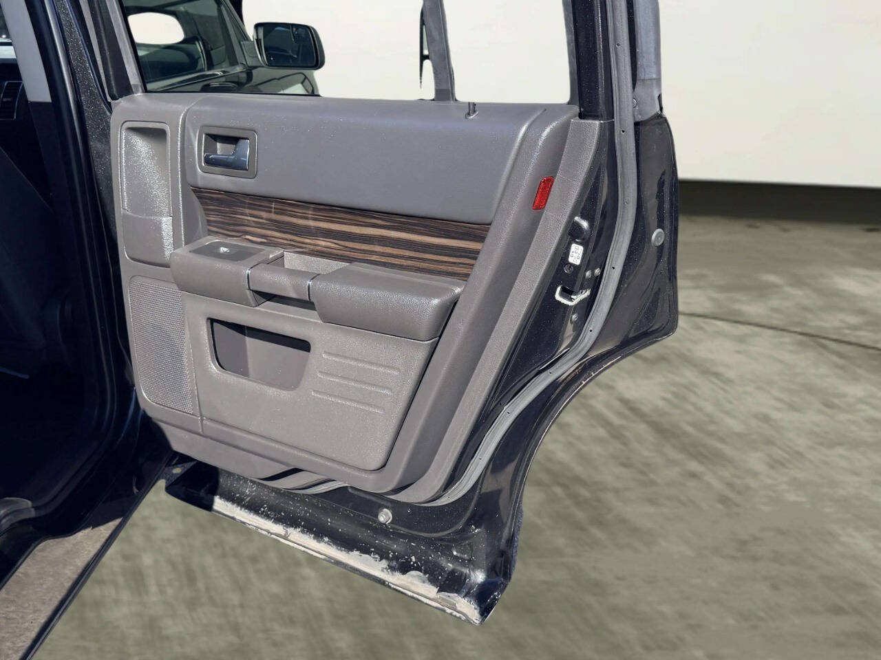 Used 2013 Ford Flex SEL FWD image 25