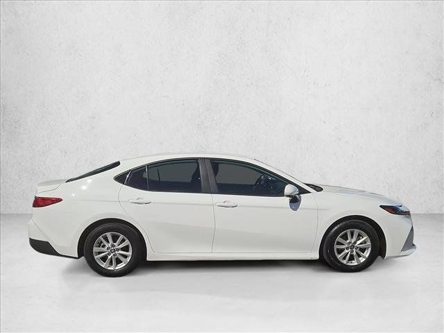 Used 2025 Toyota Camry LE FWD image 4