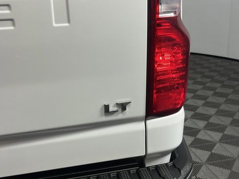 Used 2022 Chevrolet Silverado 3500 LT w/ Convenience Package image 29