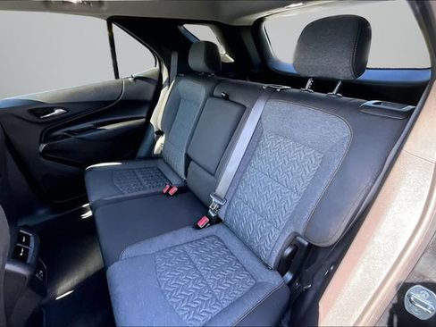 Used 2023 Chevrolet Equinox LT AWD/4WD image 25