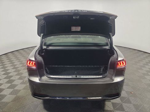 Used 2019 Lexus LS 500h AWD image 8