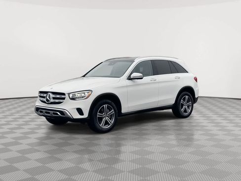Used 2022 Mercedes-Benz GLC 300 4MATIC image 4
