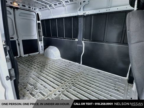 Used 2022 RAM ProMaster 2500 w/ Driver Convenience Group FWD image 23