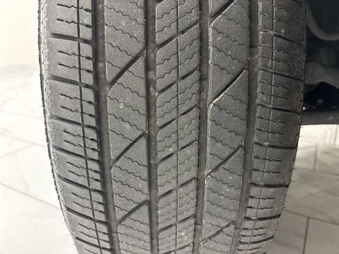 Used 2023 GMC Yukon XL SLE w/ Gmc Pro Safety Plus Package image 37