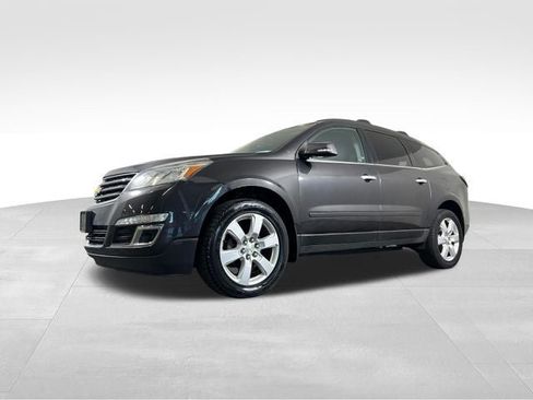 Used 2017 Chevrolet Traverse LT w/ Style and Technology Package AWD/4WD image 2