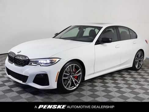 Used 2021 BMW M340i RWD image 1