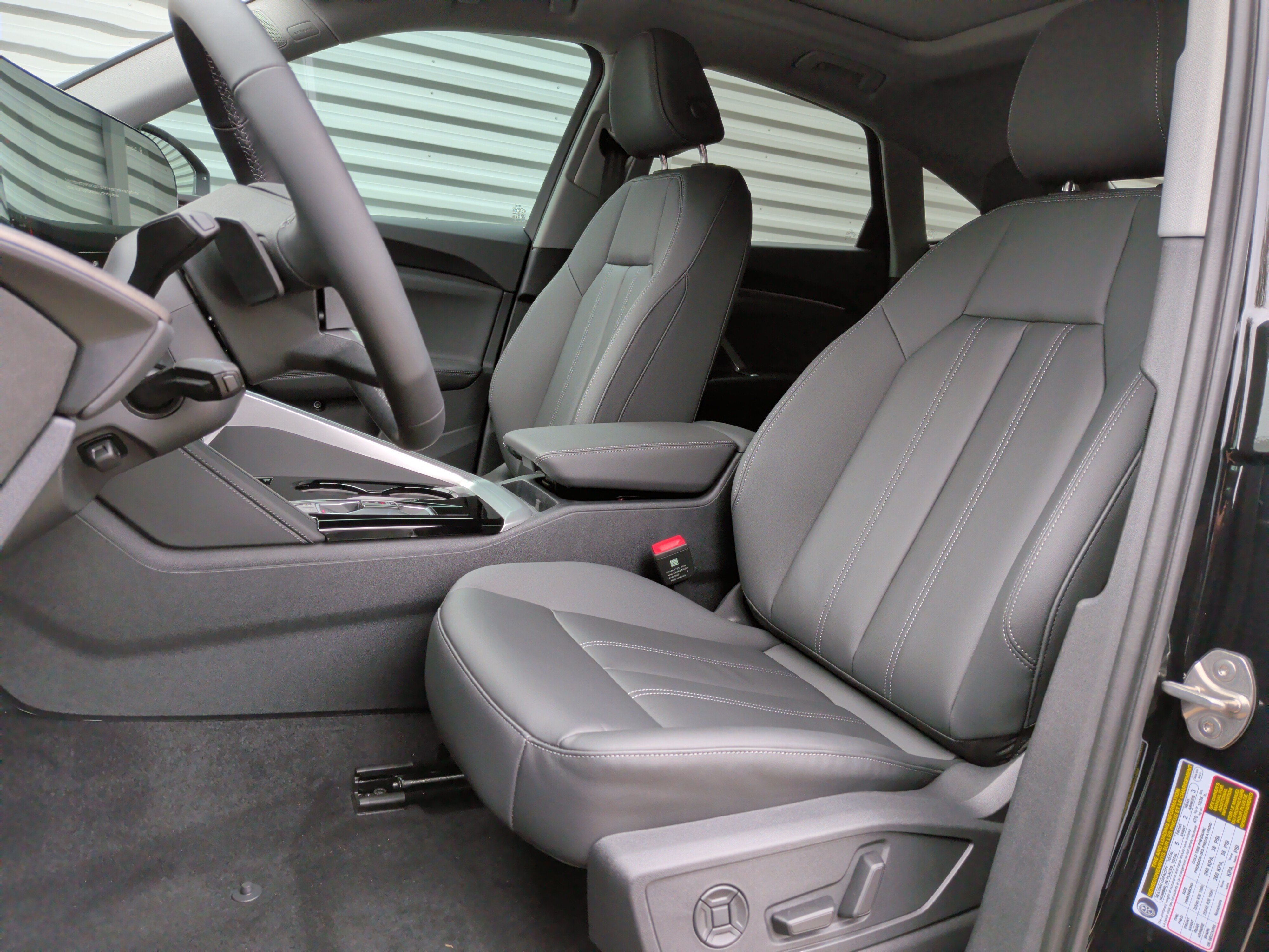 Used 2025 Audi Q5 Premium Plus AWD/4WD image 16