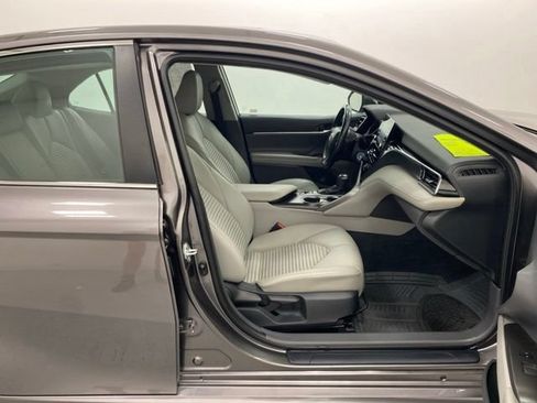 Used 2022 Toyota Camry SE AWD/4WD image 30