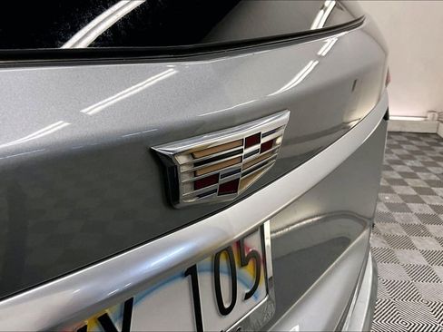 Used 2024 Cadillac XT6 Premium Luxury FWD image 7