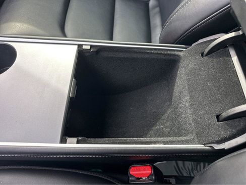 Used 2021 Tesla Model Y 2WD image 26