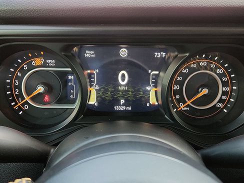 Used 2024 Jeep Wrangler Unlimited Sport AWD/4WD image 11