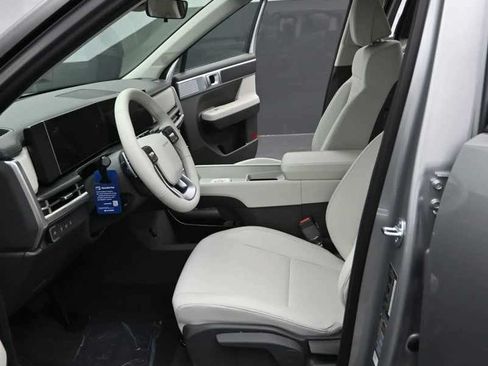 New 2026 Hyundai Santa Fe SE FWD image 15