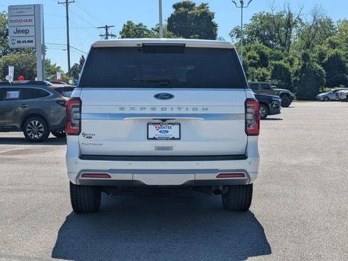 Used 2023 Ford Expedition Platinum AWD/4WD image 4