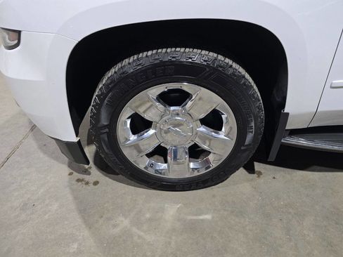 Used 2016 Chevrolet Suburban LTZ AWD/4WD image 25