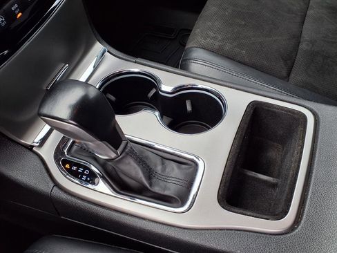 Used 2021 Jeep Grand Cherokee Laredo X image 11