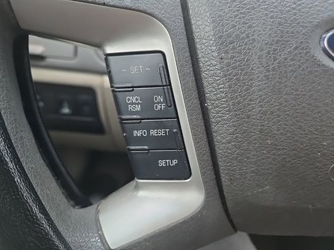 Used 2011 Ford Fusion SE image 13