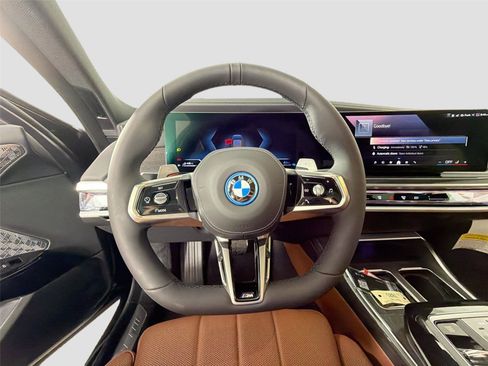 New 2026 BMW 750e xDrive w/ Executive Package AWD/4WD image 21
