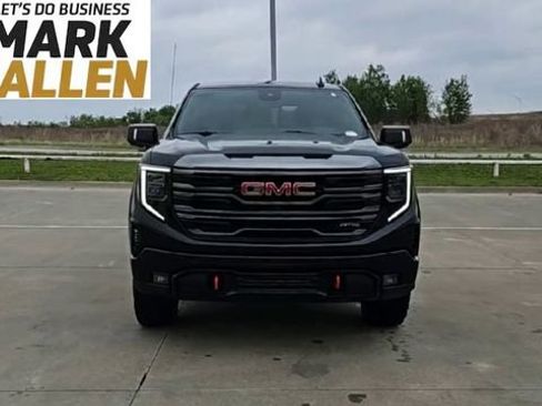 Used 2024 GMC Sierra 1500 AT4 w/ Technology Package AWD/4WD image 3