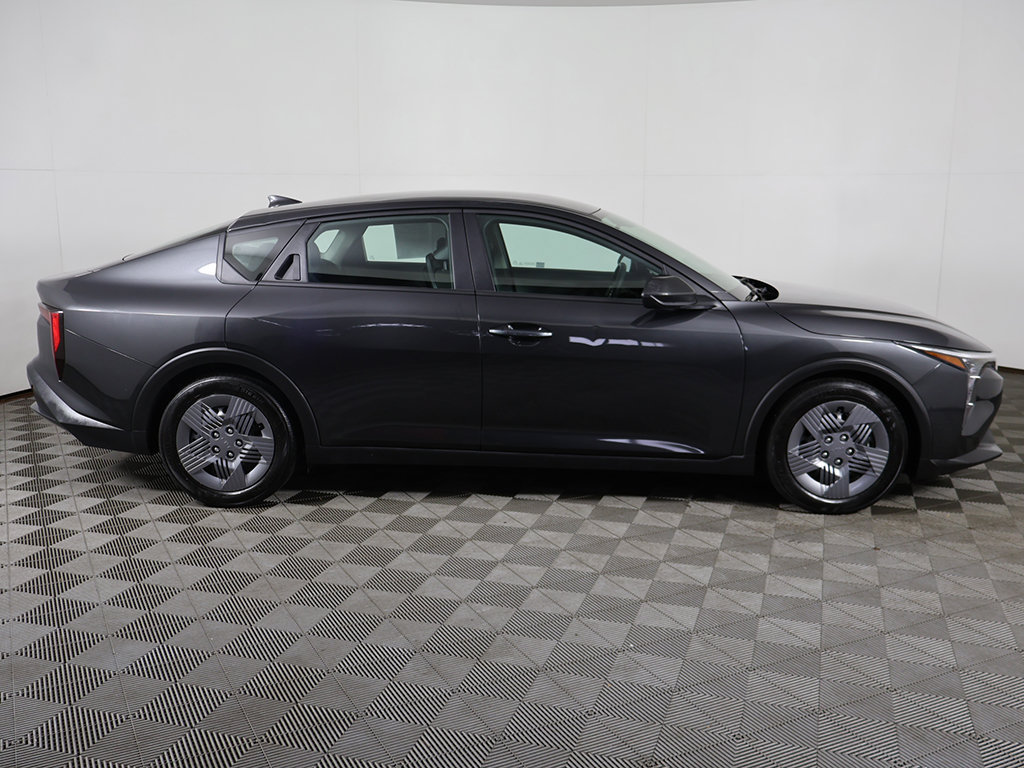 Used 2025 Kia K4 FWD image 15