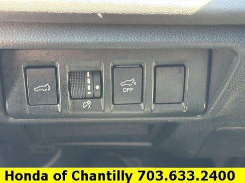 Used 2022 Subaru Outback Touring XT AWD/4WD image 26
