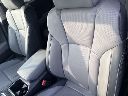 Used 2023 Subaru Outback Limited XT image 13