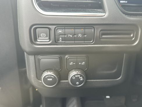 Used 2024 Chevrolet Tahoe Premier image 28