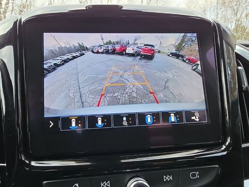 Used 2021 Chevrolet Traverse RS image 16